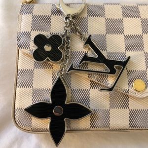 ❤️SOLD❤️ Louis Vuitton Fleur D’Epi Bag Charm